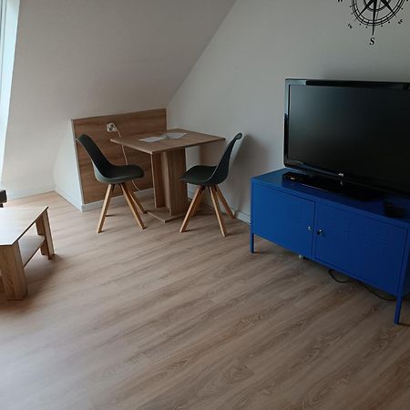 Ferienwohnung Kleine Moewe Mit E-Bike Verleih ヴィルヘルムスハーフェン エクステリア 写真